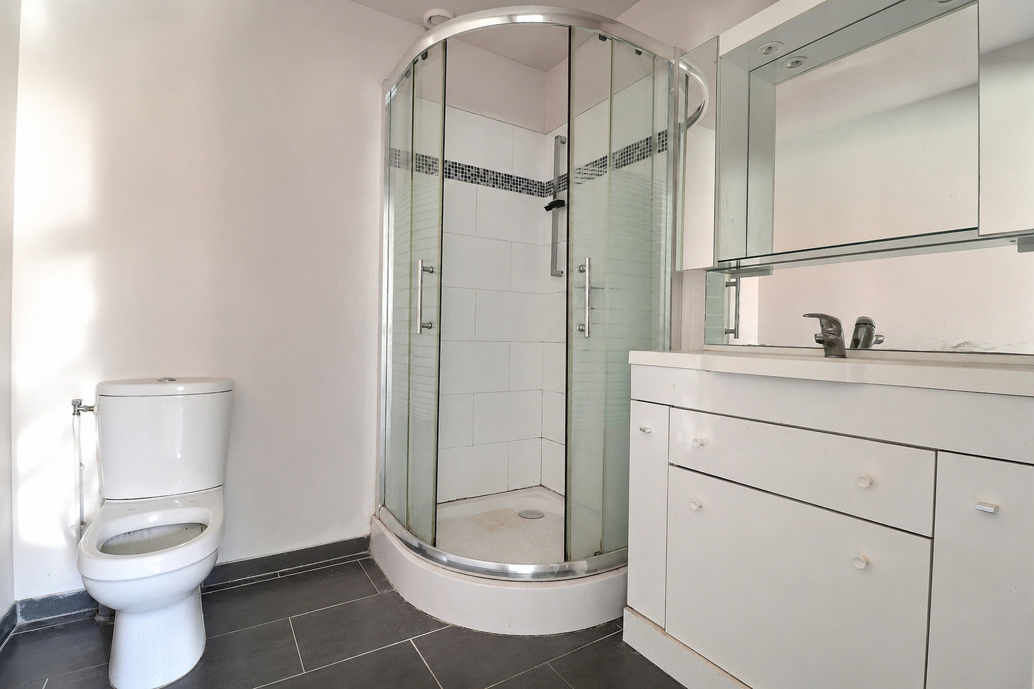 
                                                Vente
                                                 IMMEUBLE EN COPROPRIÉTÉ - 3 LOTS D’HABITATION