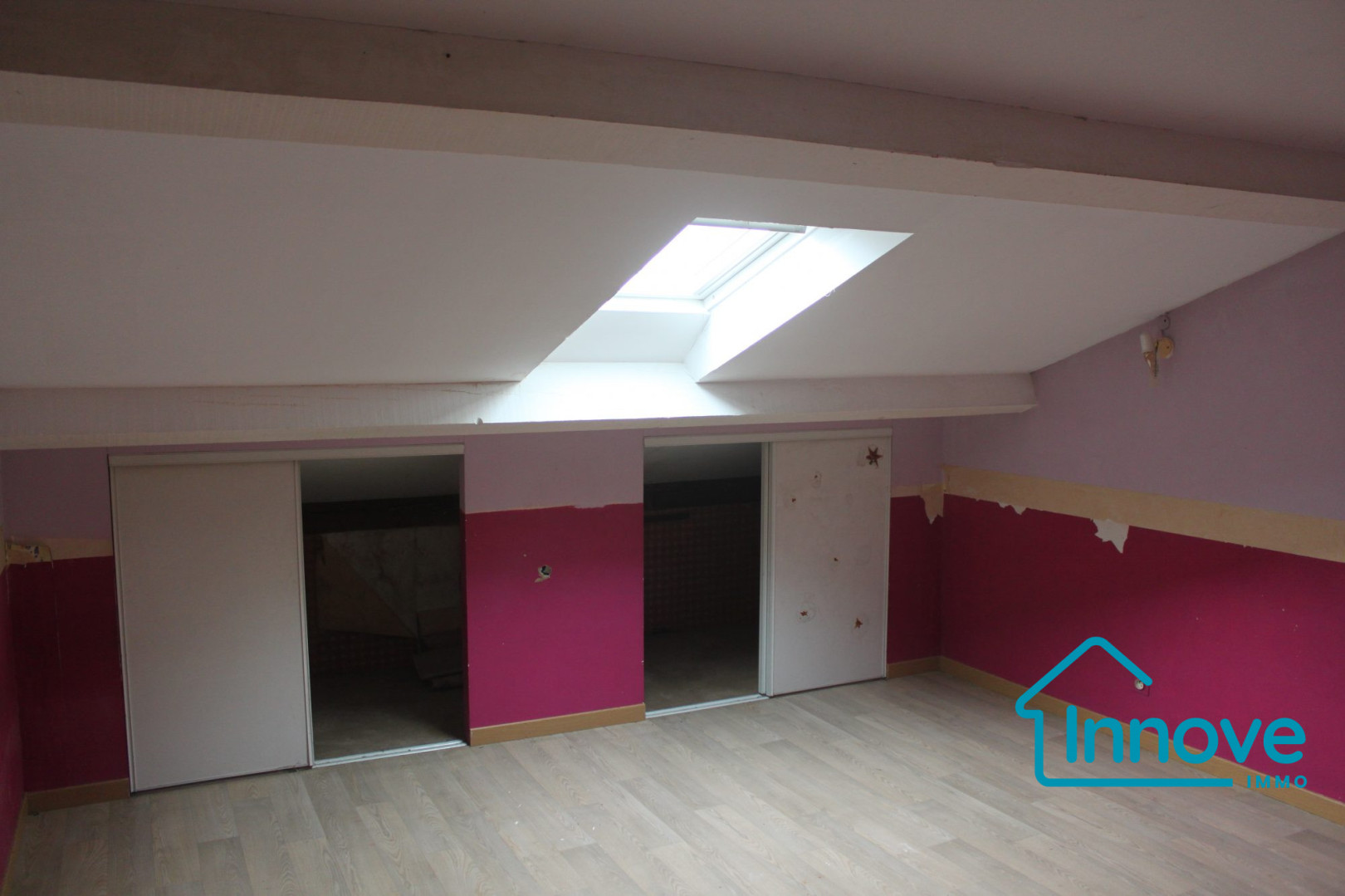 
                                                Vente
                                                 Immeuble et parking au coeur de Grenade