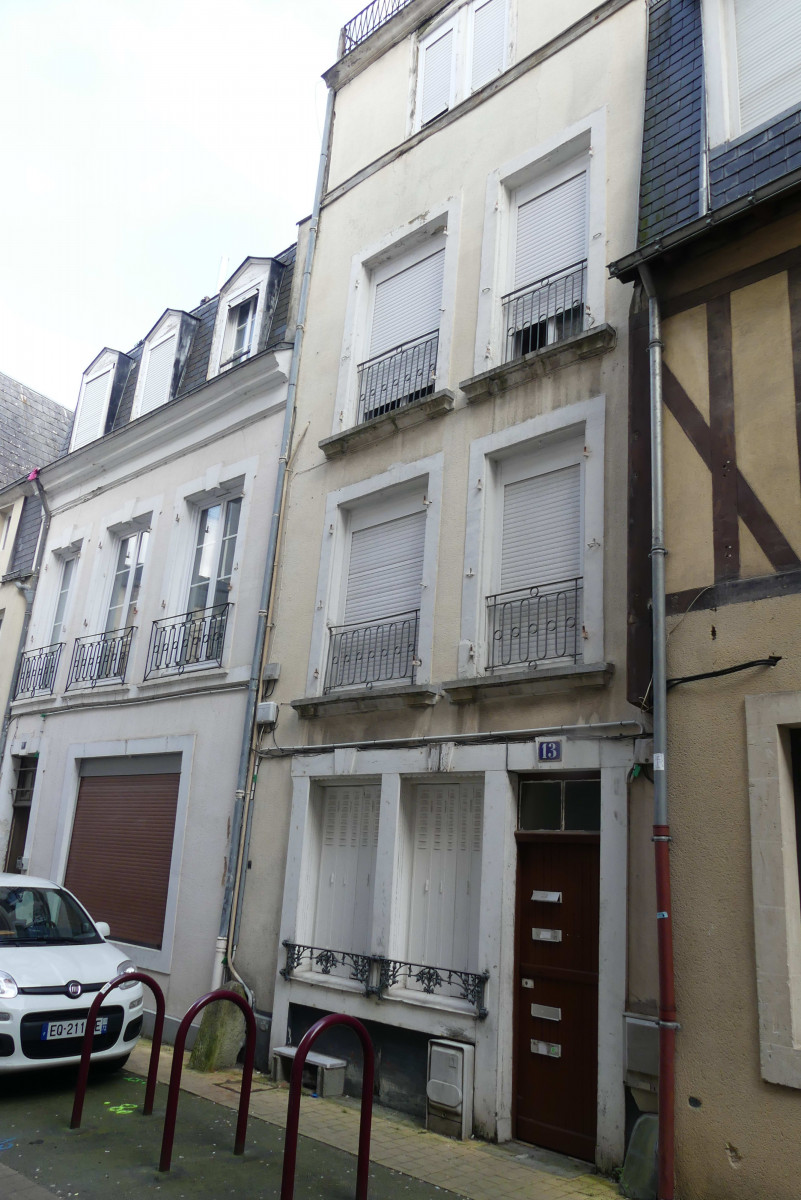 Vente
                                                 IMMEUBLE LOCATIF HYPERCENTRE LE MANS