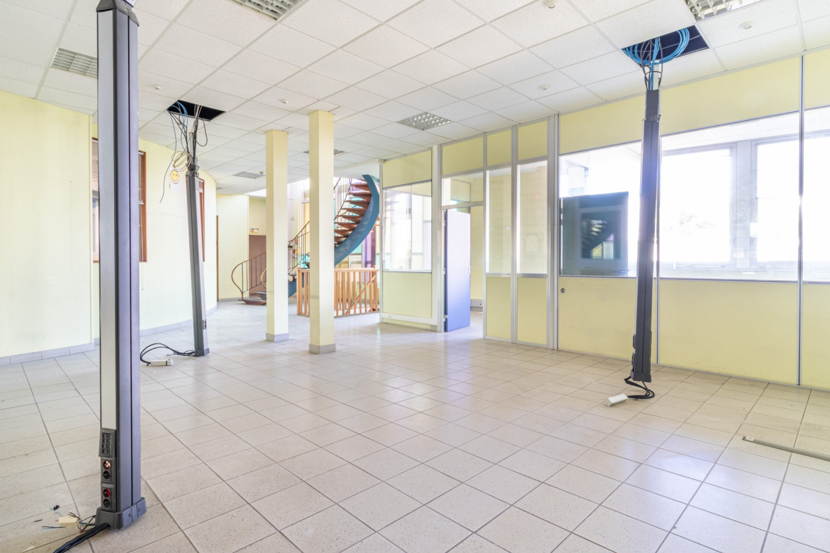 
                                                Vente
                                                 Immeuble mixte de 2 619 m² à Calais (62)