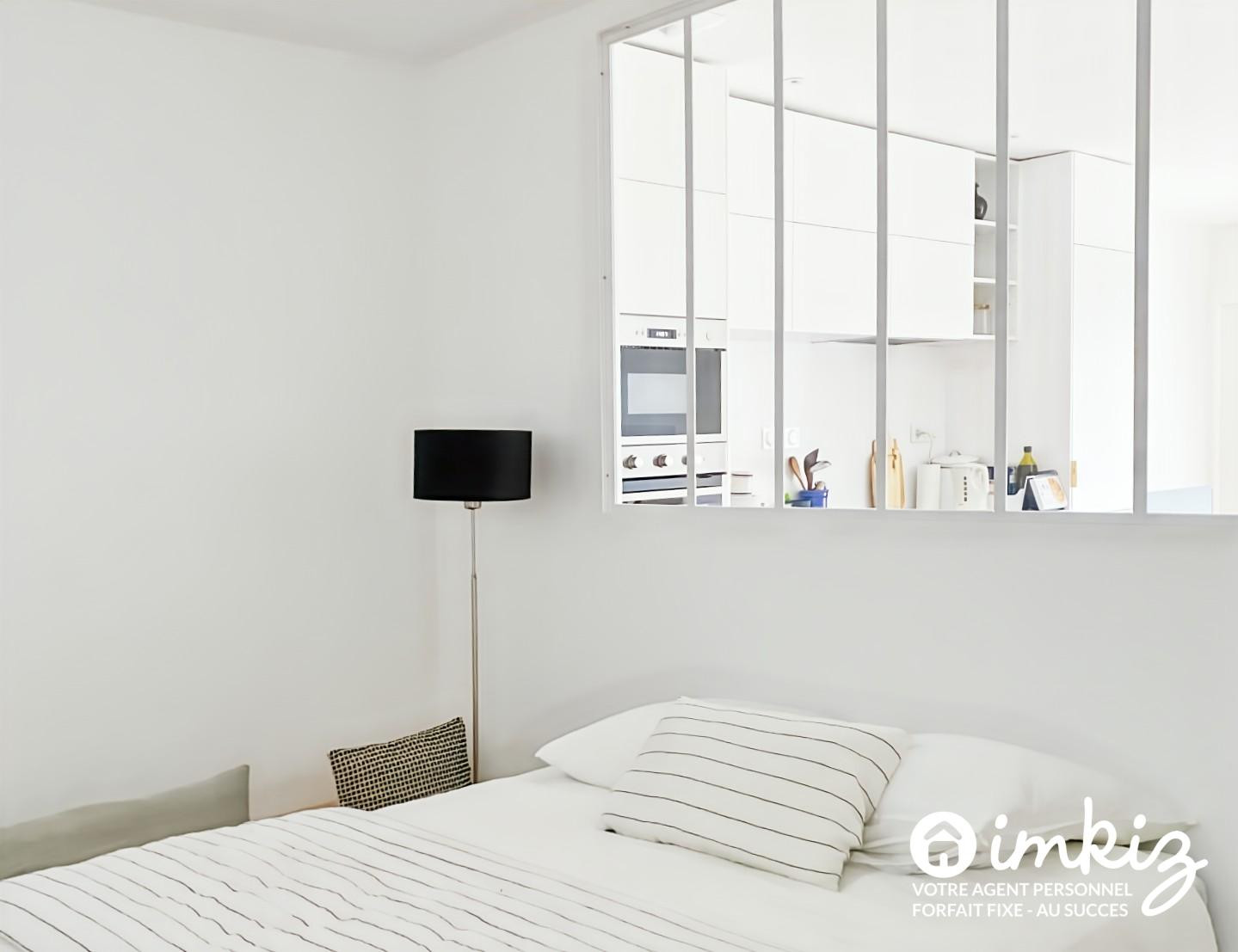 
                                                Vente
                                                 Immeuble mixte de 240 m² centre historique d'Auray