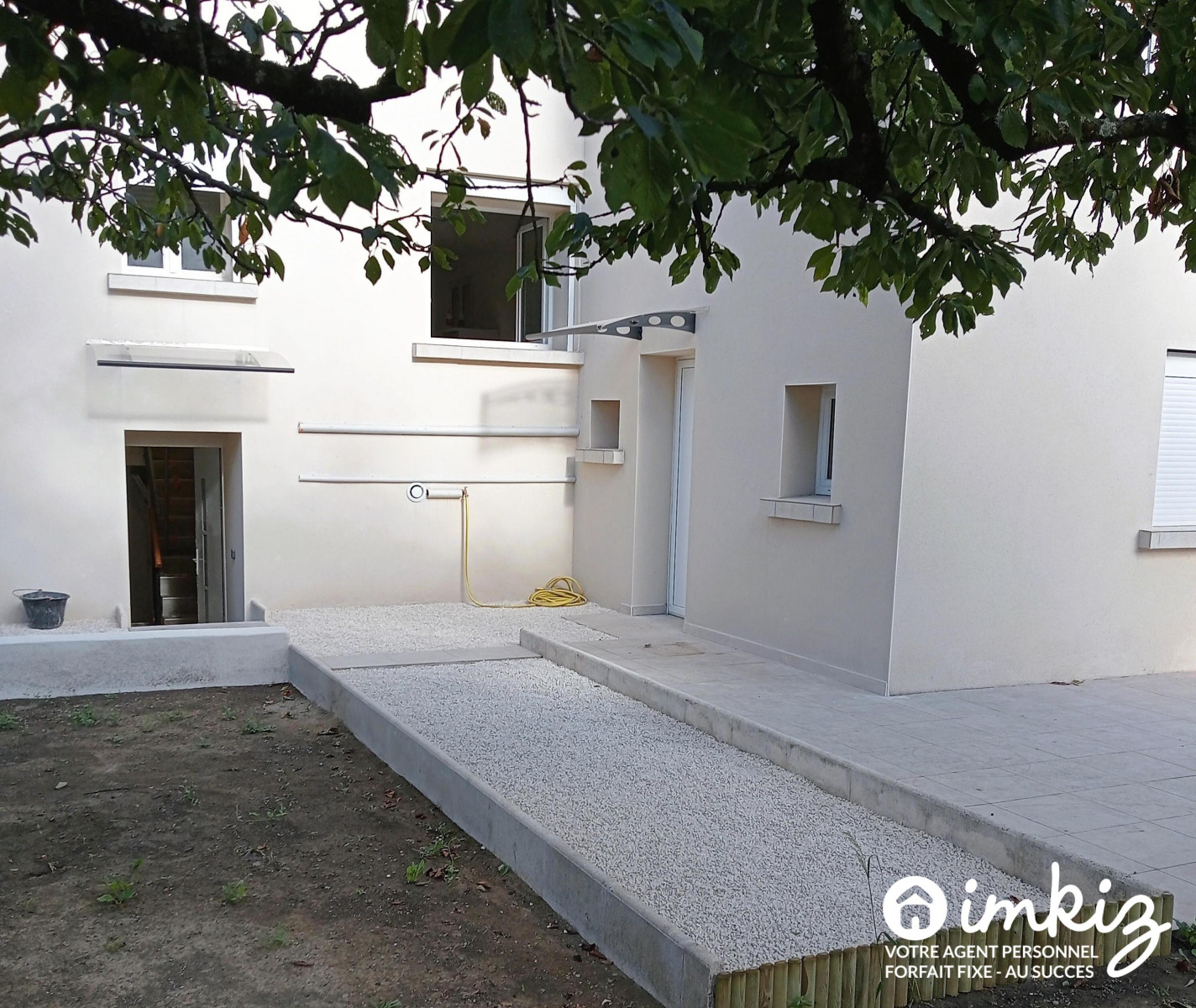 
                                                Vente
                                                 Immeuble rénové - 8 appartements