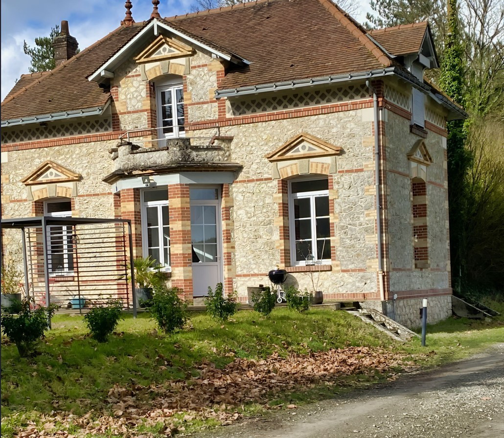 
                                                Vente
                                                 INDRE ET LOIRE DOMAINE D'EXCEPTION 46 HA