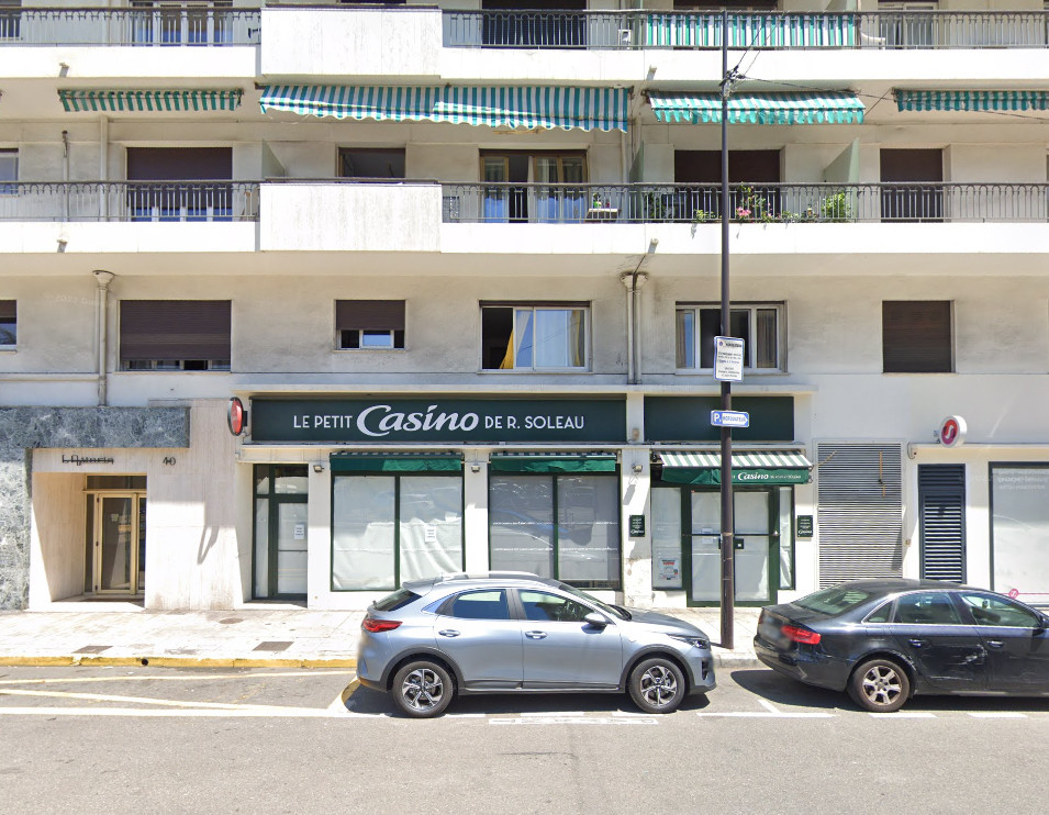 
                                                Vente
                                                 Investissement Commerce - Antibes