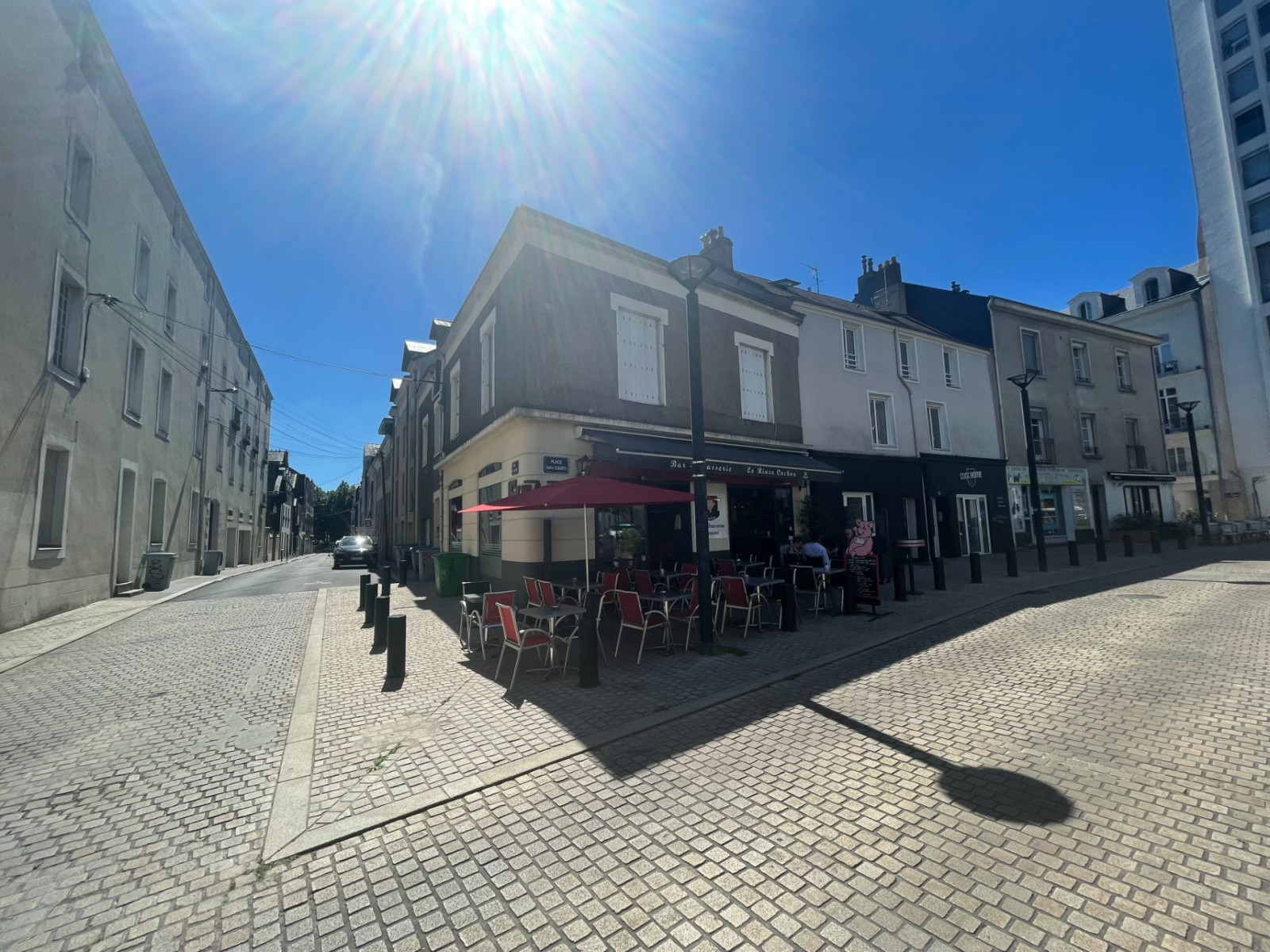 
                                                Vente
                                                 Investissement Commerce Nantes