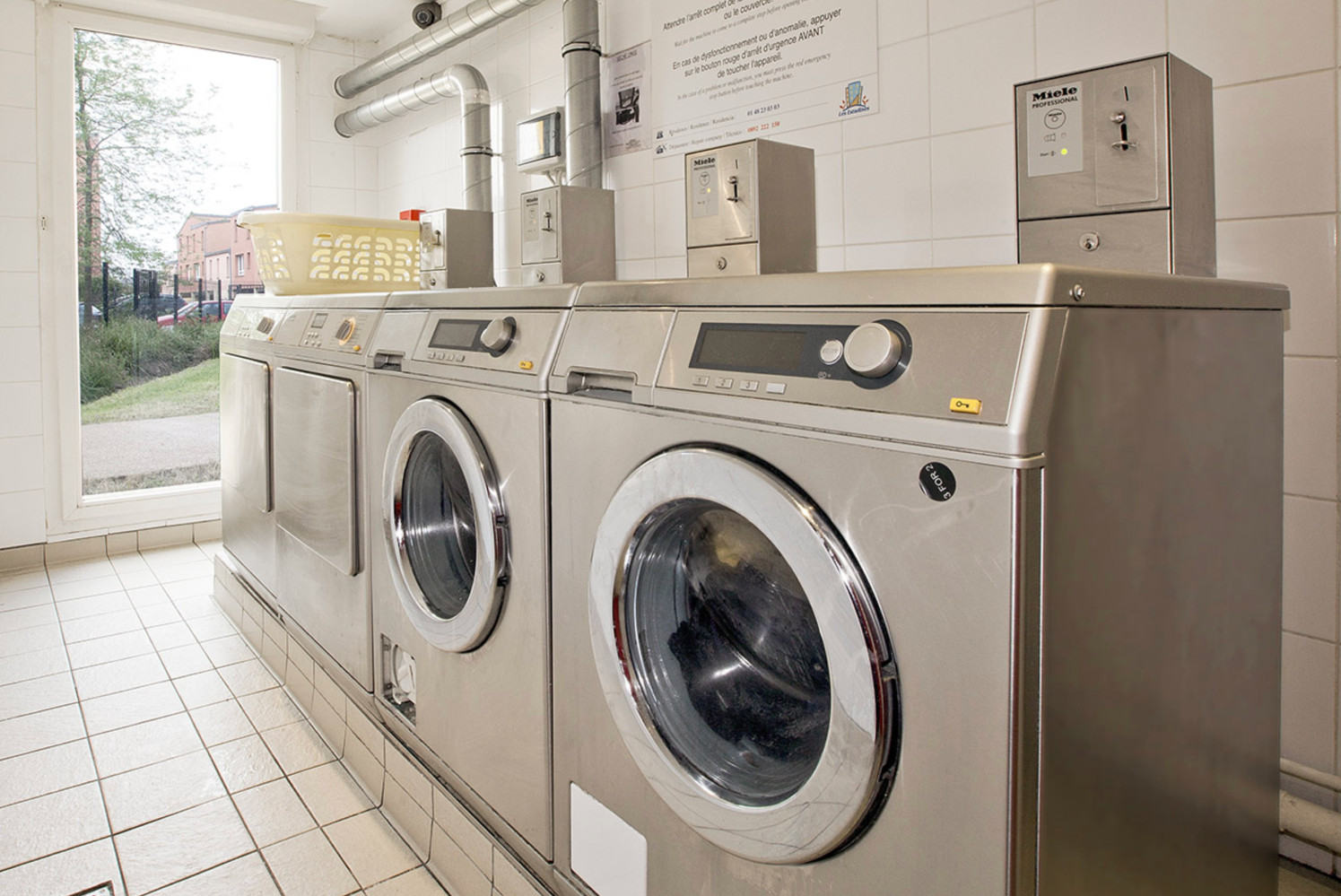 
                                                Vente
                                                 Investissement locatif - bail commercial
