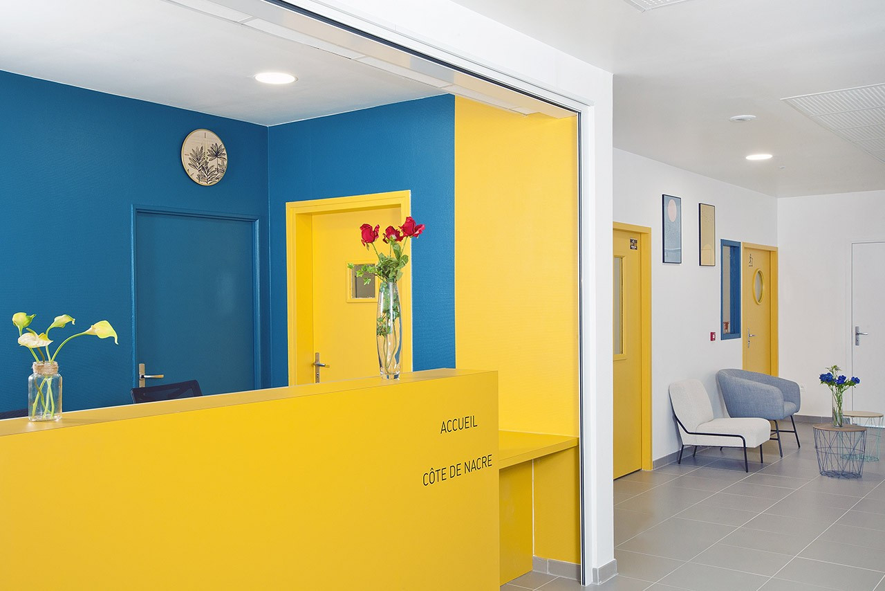 
                                                Vente
                                                 Investissement locatif - studio 1e étage + parking