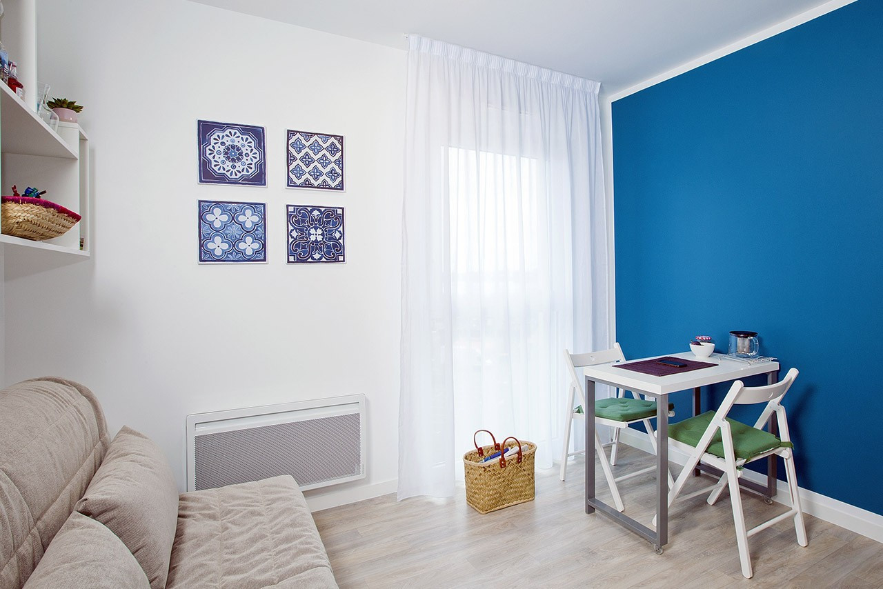 
                                                Vente
                                                 Investissement locatif - studio 1e étage + parking