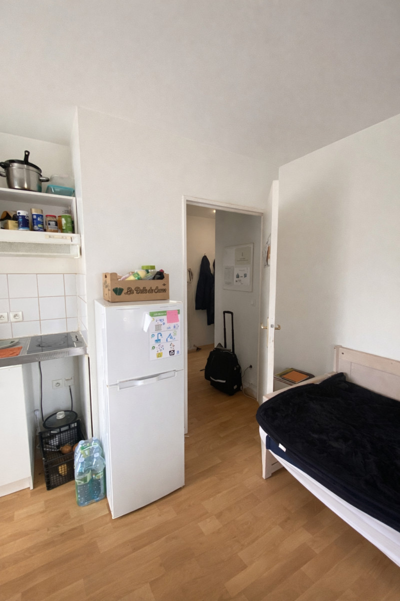 
                                                Vente
                                                 Investissement locatif - studio 2e étage