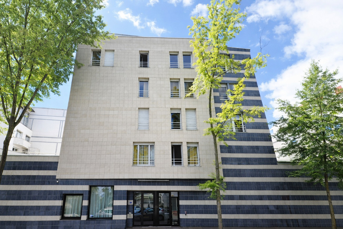 
                                                Vente
                                                 Investissement locatif - studio 2e étage