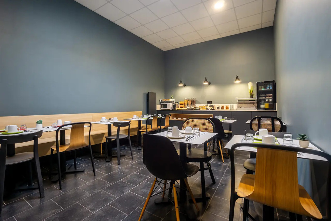 
                                                Vente
                                                 Investissement locatif - studio 4e + parking