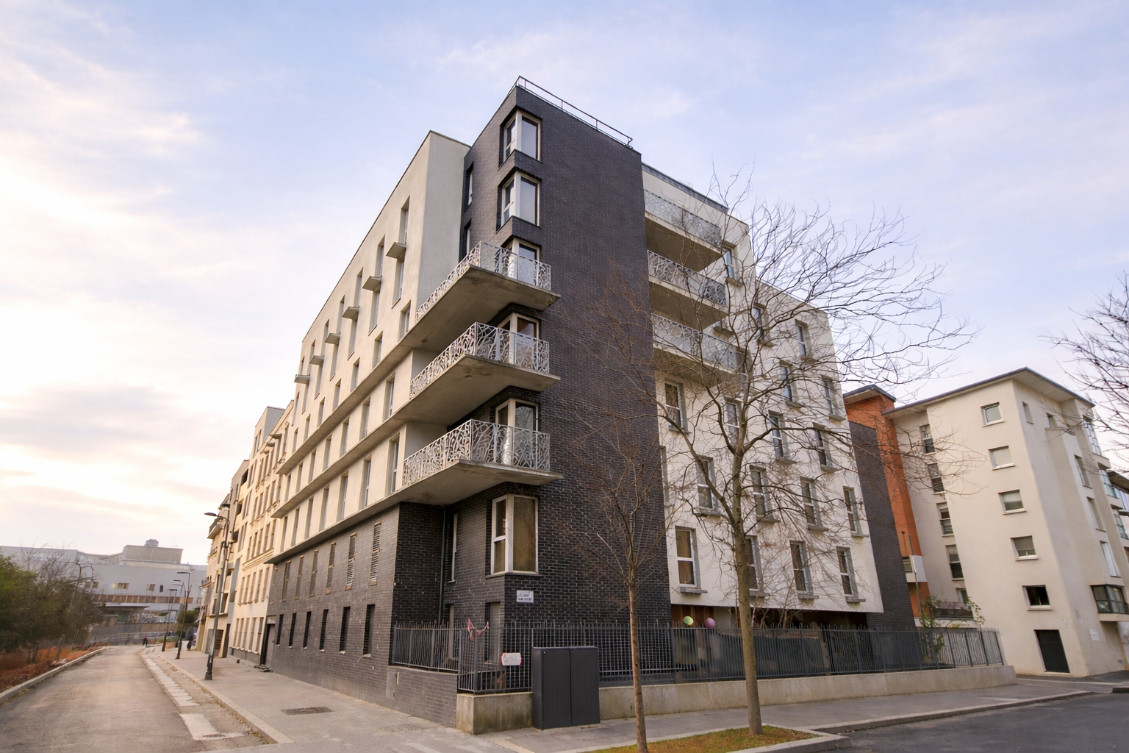 
                                                Vente
                                                 Investissement locatif - studio 5e étage