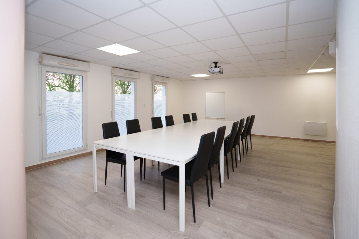 
                                                Vente
                                                 Investissement locatif - T2 meublé + parking