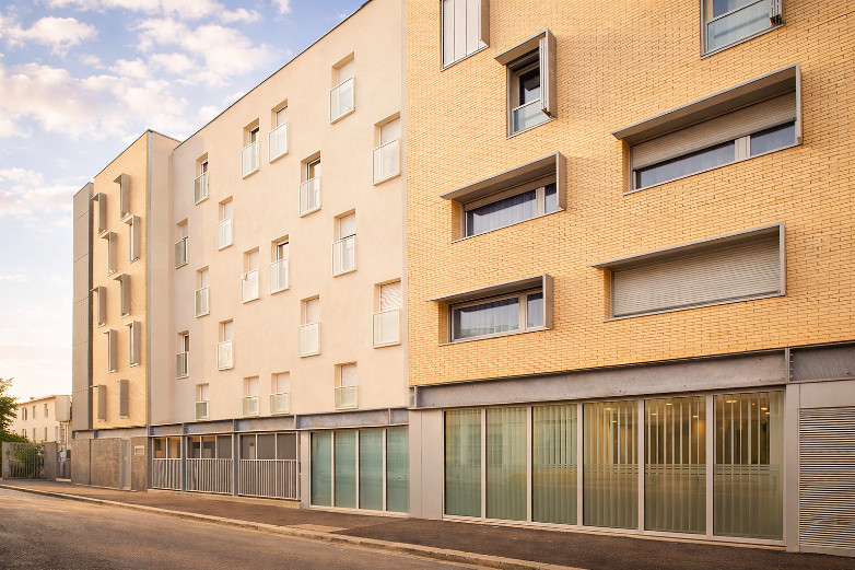 
                                                Vente
                                                 Investissement locatif - studio + parking