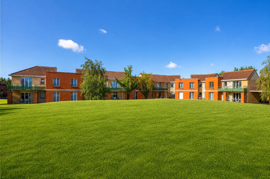 
                                                Vente
                                                 Investissement locatif - studio terrasse / parking