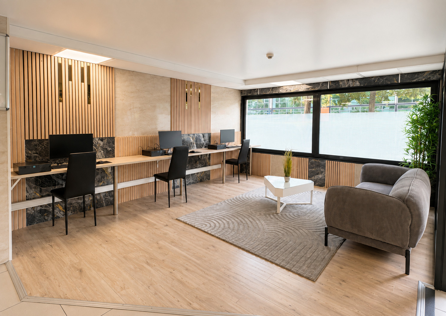 
                                                Vente
                                                 Investissement locatif - t1bis - 7% net