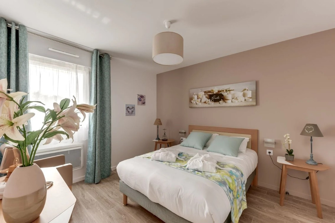 
                                                Vente
                                                 Investissement locatif - T1bis - loggia + parking