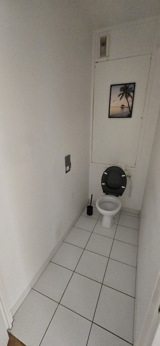 
                                                Location
                                                 ISSY-LES-MOULINEAUX-5 PIÈCE-BALCON-PARKING