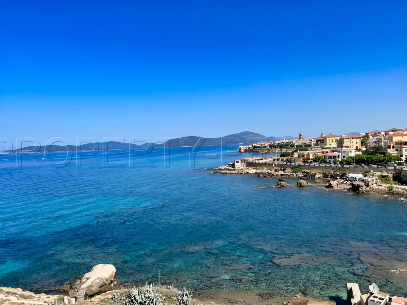 
                                                Vente
                                                 ITALIE- HÔTEL 5* spa PIEDS DANS L'EAU
