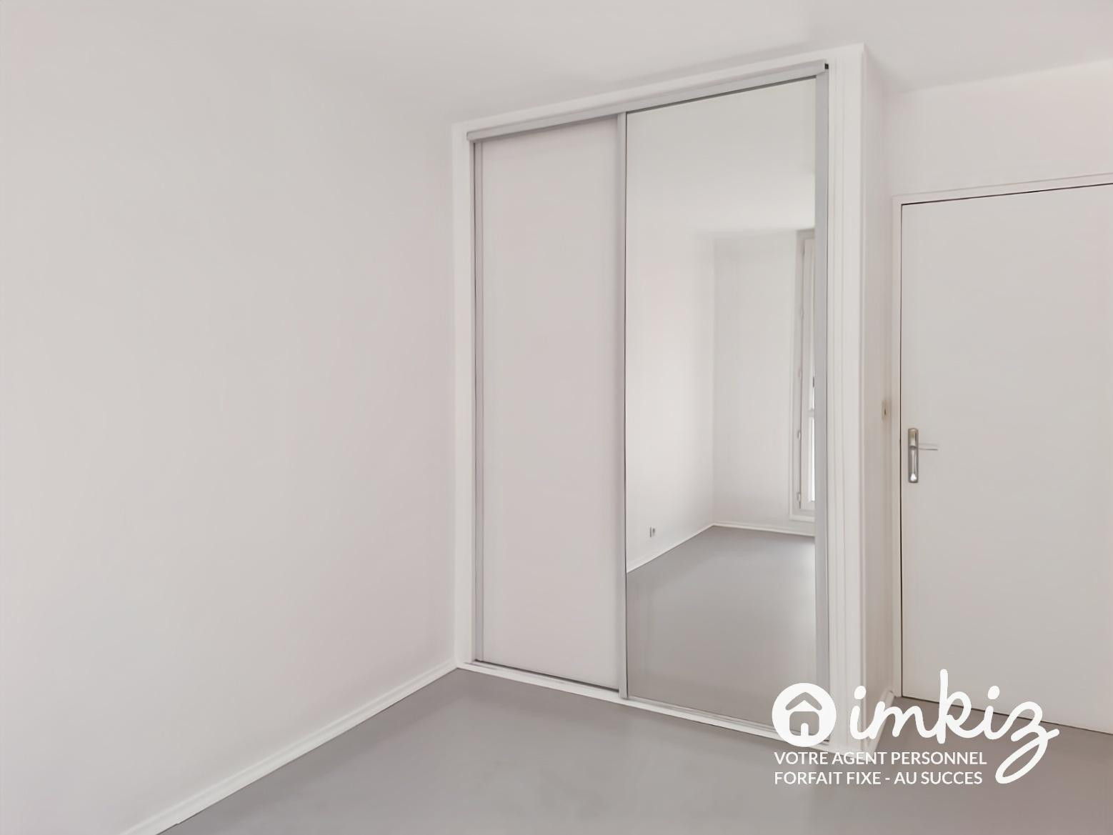 
                                                Vente
                                                 Ivry-sur-Seine  4 pièces avec balcons cave et box