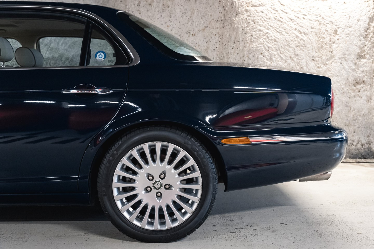 
                                                Voiture
                                                 Jaguar Daimler Super Eight LWB