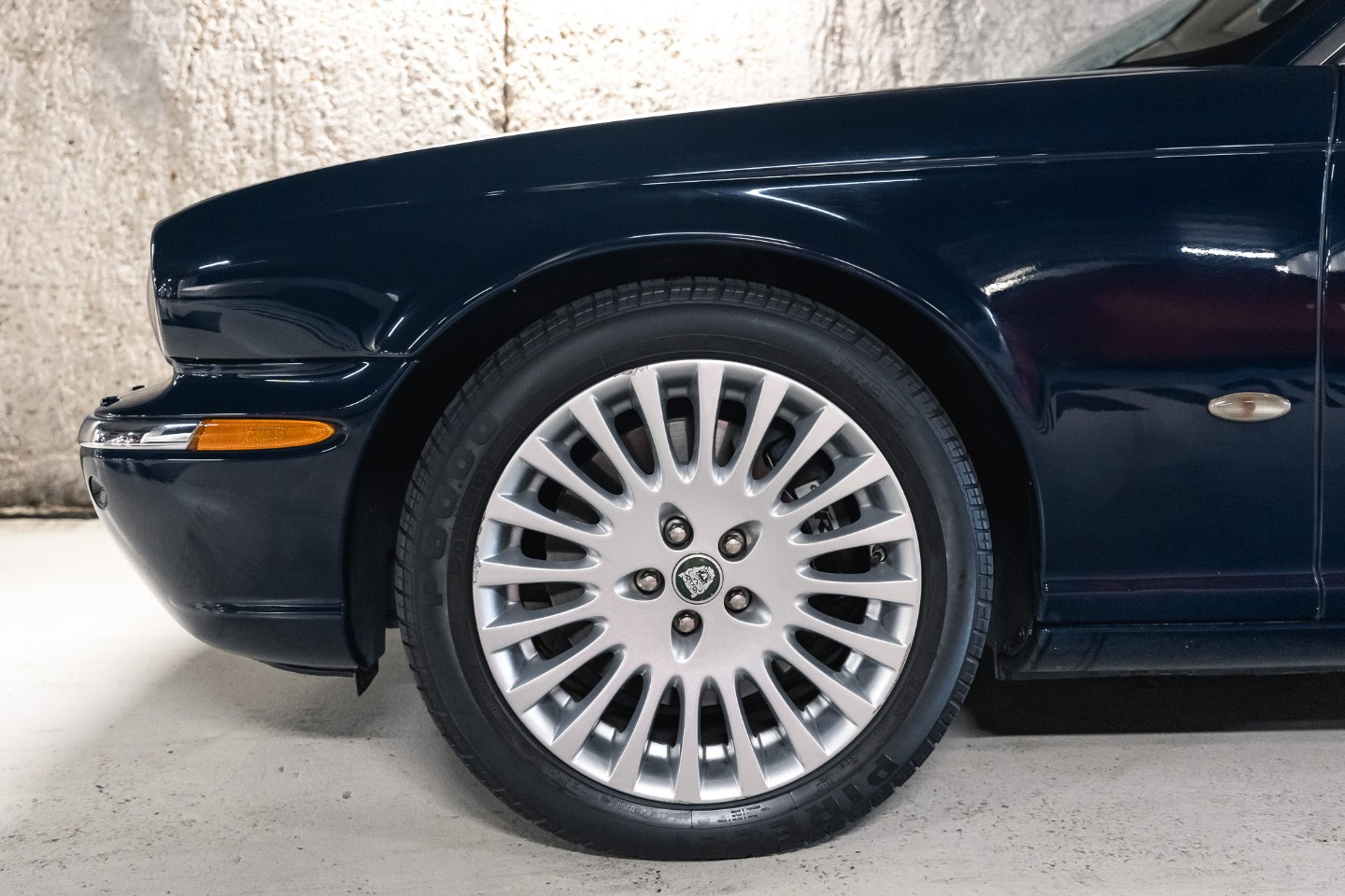 
                                                Voiture
                                                 Jaguar Daimler Super Eight LWB