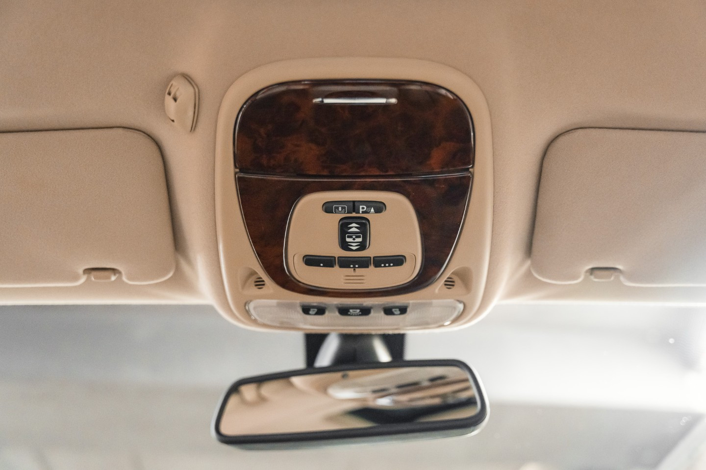 
                                                Voiture
                                                 Jaguar Daimler Super Eight LWB