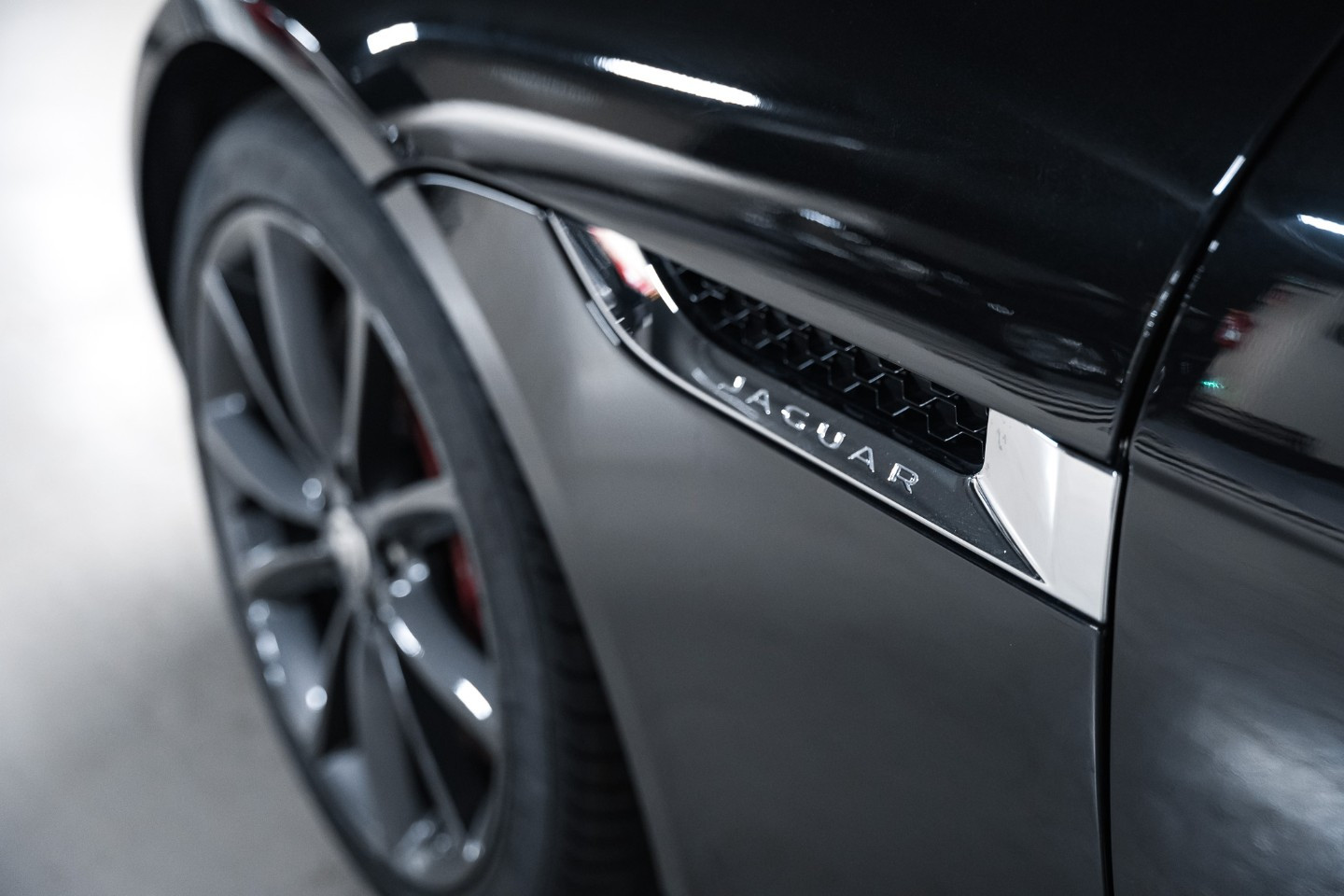 
                                                Voiture
                                                 Jaguar F-Type S Cabriolet V6 3.0 380