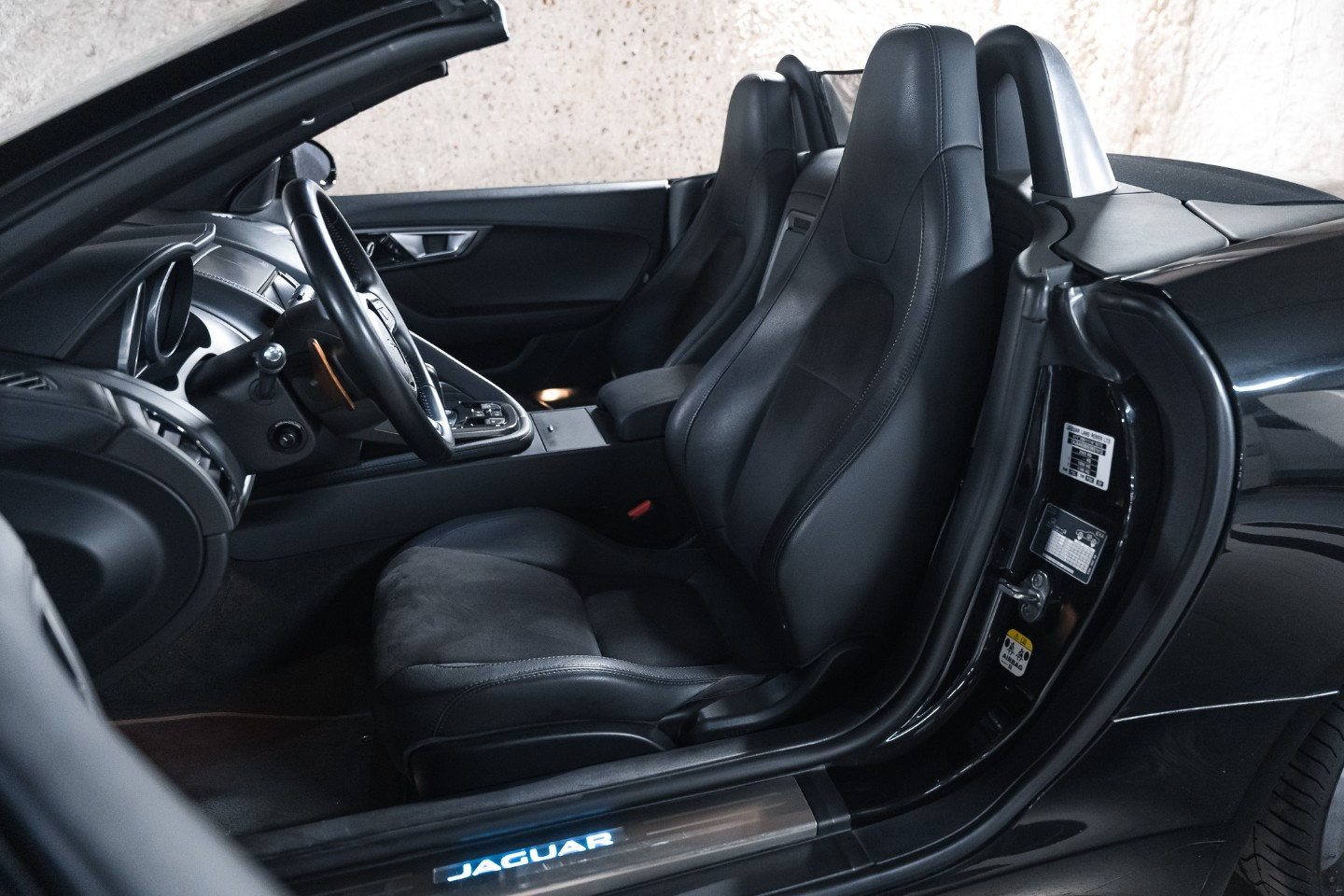 
                                                Voiture
                                                 Jaguar F-Type S Cabriolet V6 3.0 380