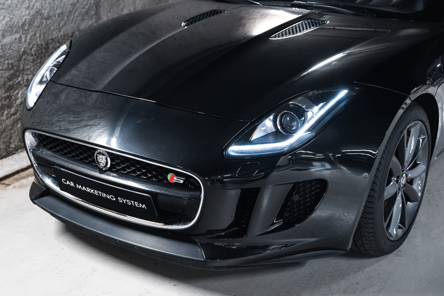 
                                                Voiture
                                                 Jaguar F-Type S Cabriolet V6 3.0 380