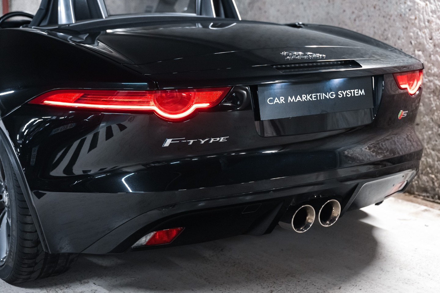 
                                                Voiture
                                                 Jaguar F-Type S Cabriolet V6 3.0 380