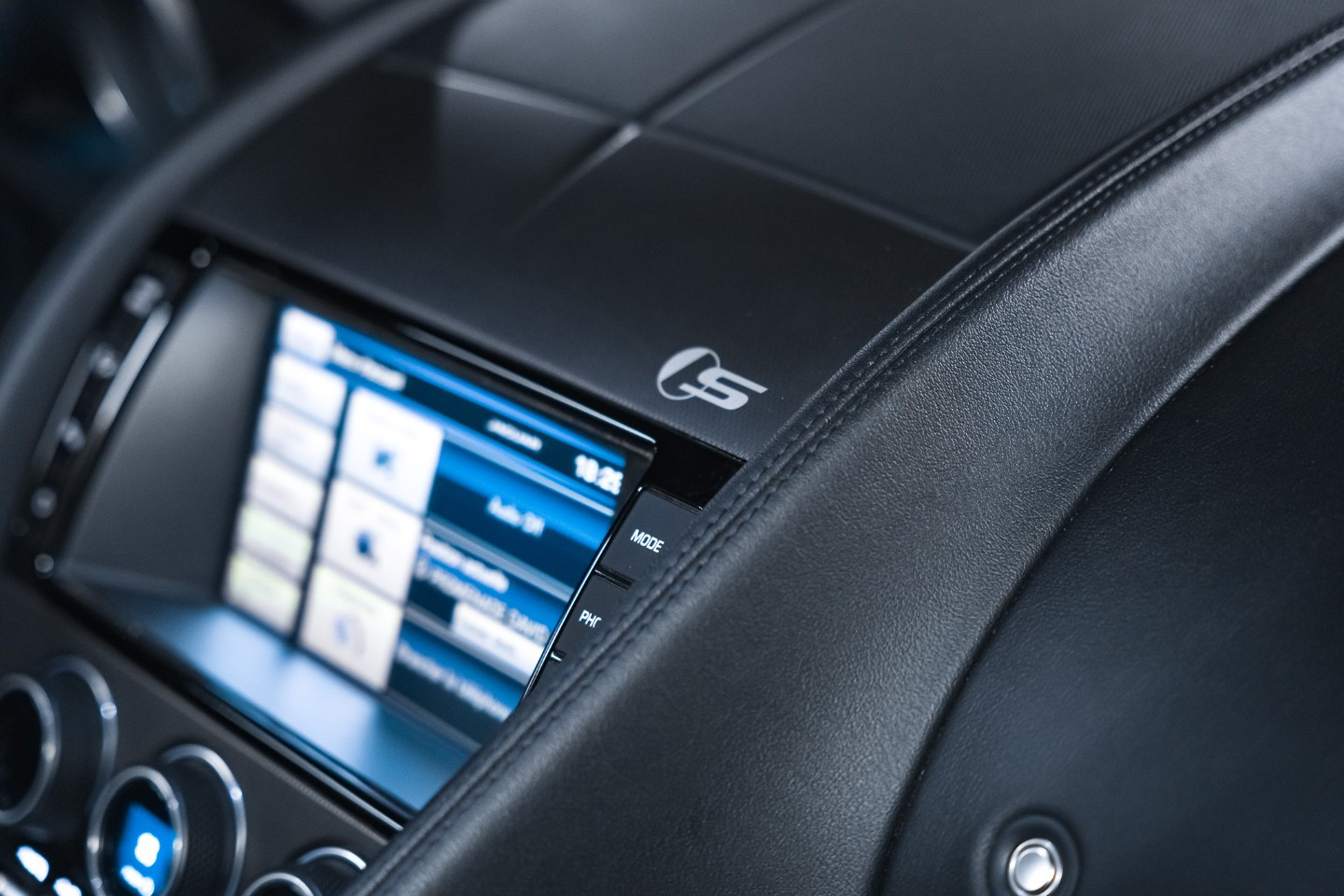 
                                                Voiture
                                                 Jaguar F-Type S Cabriolet V6 3.0 380