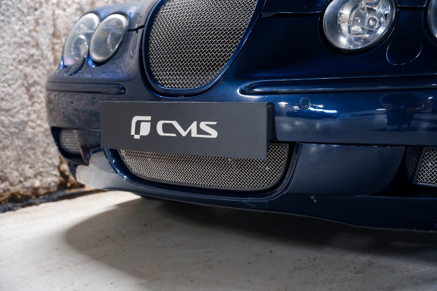 
                                                Voiture
                                                 Jaguar S-Type R Supercharged V8 4.2 396