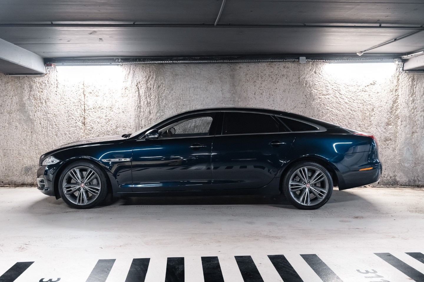 
                                                Voiture
                                                 Jaguar XJ Sural Supersport Empattement Long