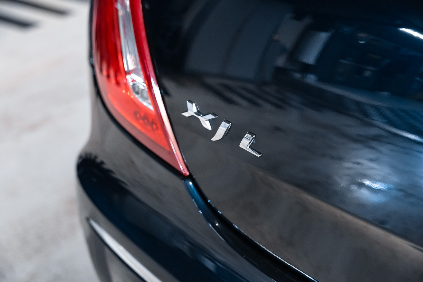 
                                                Voiture
                                                 Jaguar XJ Sural Supersport Empattement Long