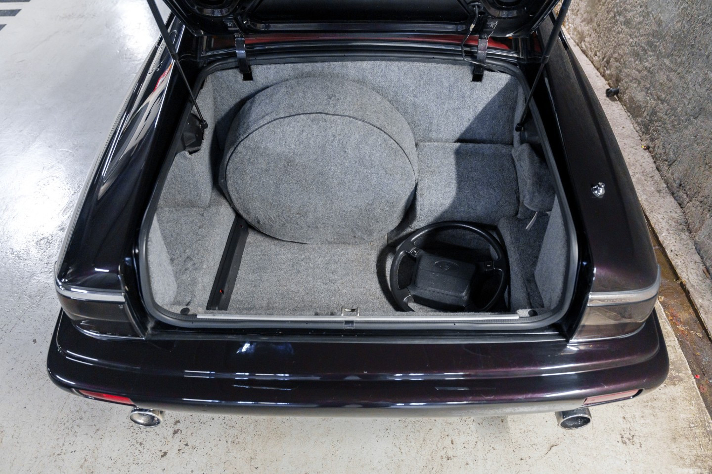 
                                                Voiture
                                                 Jaguar XJRS V12 6.0 333