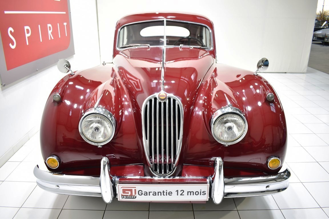 
                                                Voiture
                                                 JAGUAR  XK 140 Coupé