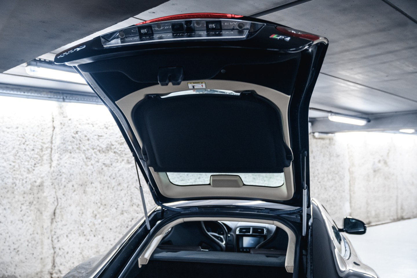 
                                                Voiture
                                                 Jaguar XK R (2) V8 5.0 510