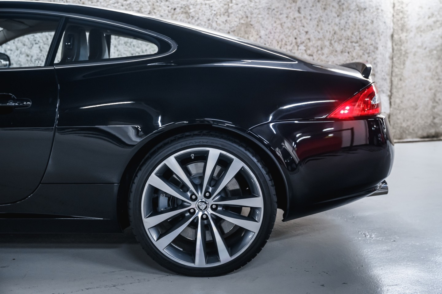 
                                                Voiture
                                                 Jaguar XK R (2) V8 5.0 510