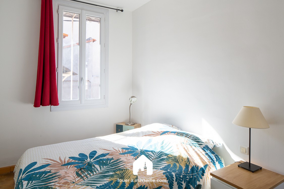 
                                                Location
                                                 Jardins du Roucas