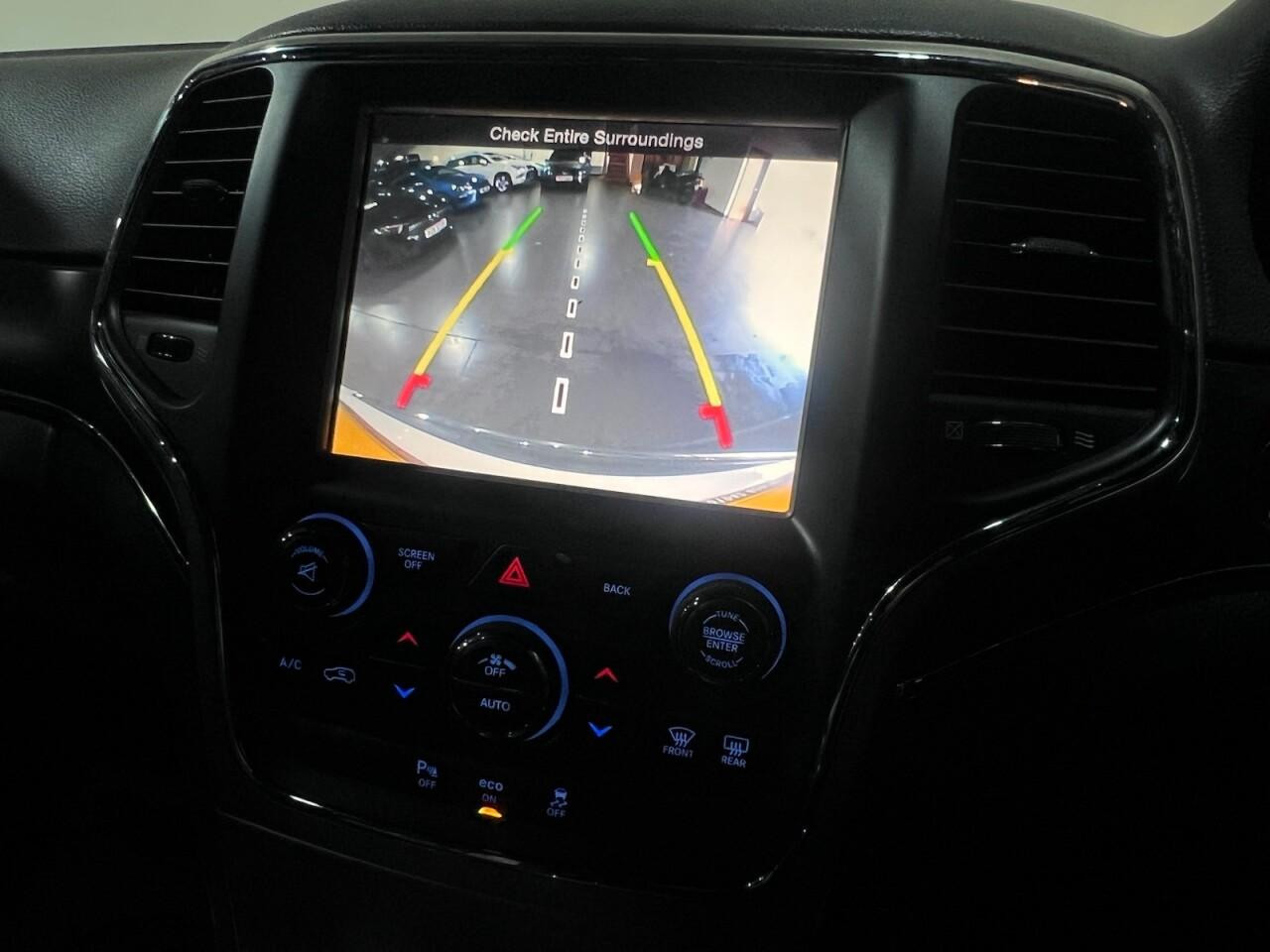 
                                                Voiture
                                                 Jeep Grand Cherokee 3.0 V6 CRD Limited Plus SUV 5dr Diesel Auto 4WD Euro 5 (247 bhp)