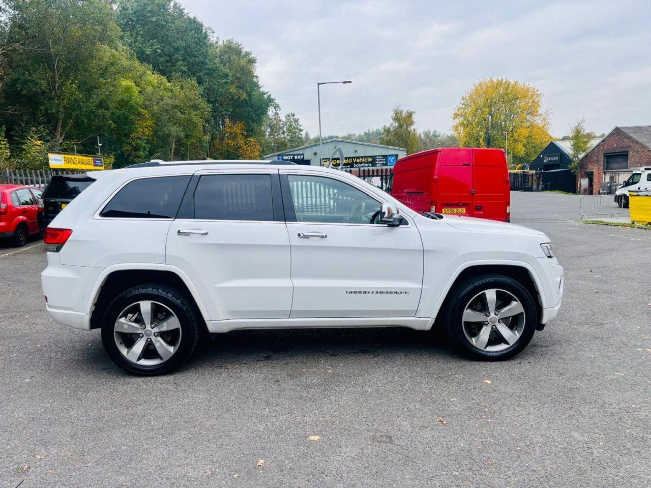 
                                                Voiture
                                                 Jeep Grand Cherokee 3.0 V6 CRD Overland SUV 5dr Diesel Auto 4WD Euro 5 (247 bhp)