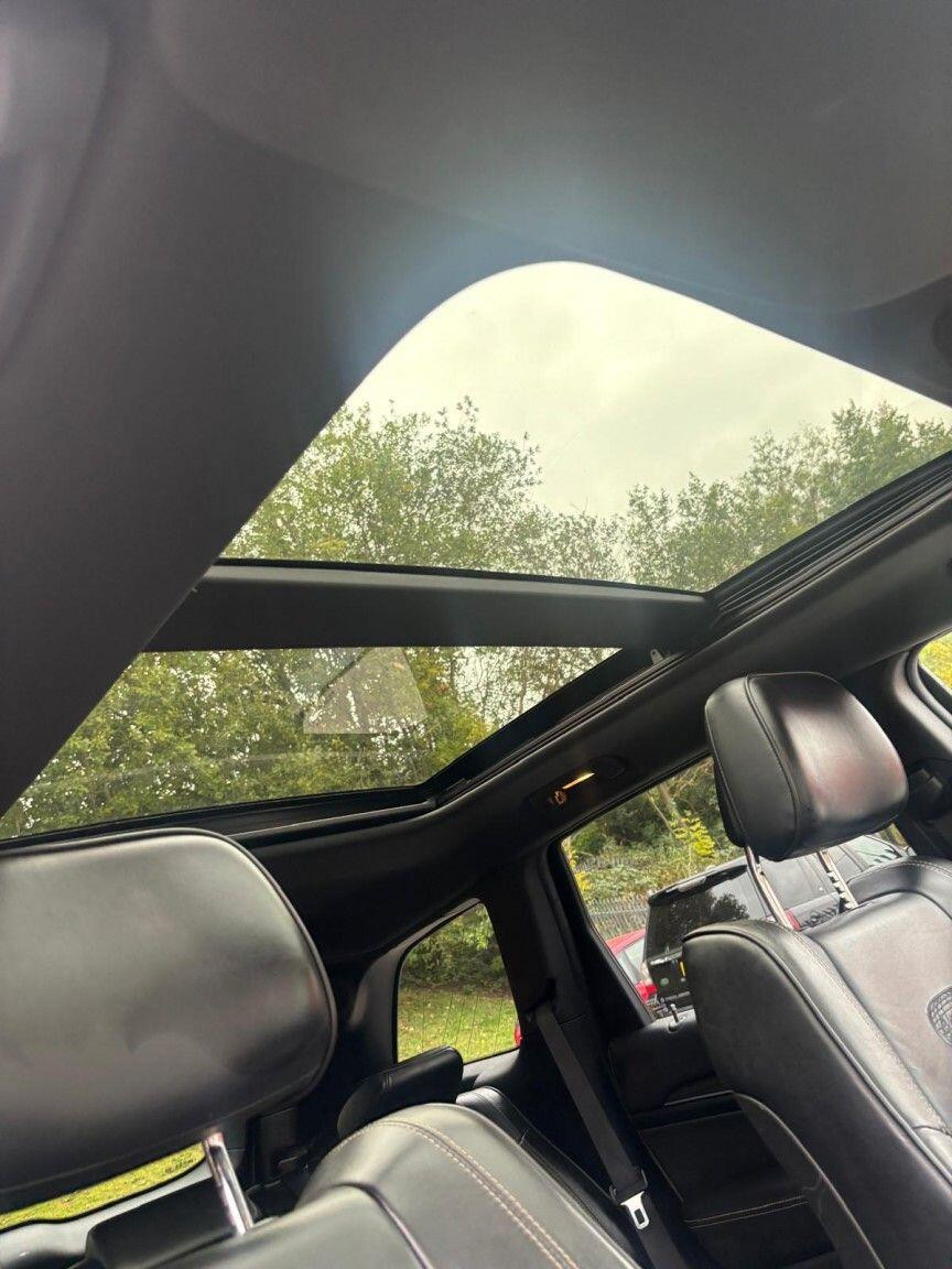 
                                                Voiture
                                                 Jeep Grand Cherokee 3.0 V6 CRD Overland SUV 5dr Diesel Auto 4WD Euro 5 (247 bhp)