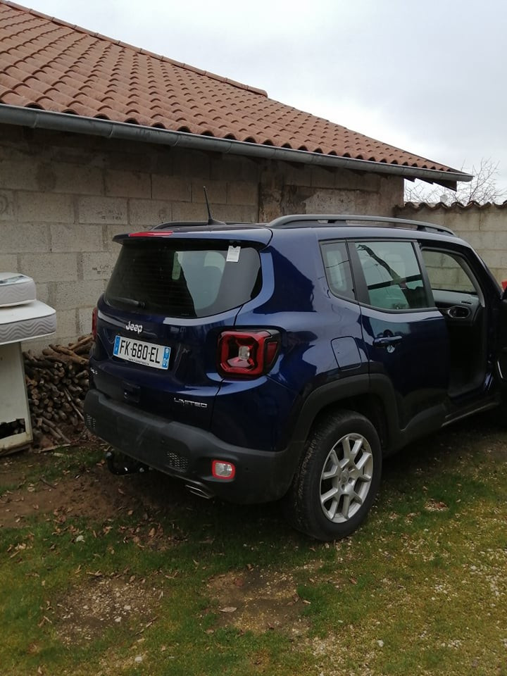 
                                                Voiture
                                                 Jeep Renegade 1.3 GSE turbo 180 CH