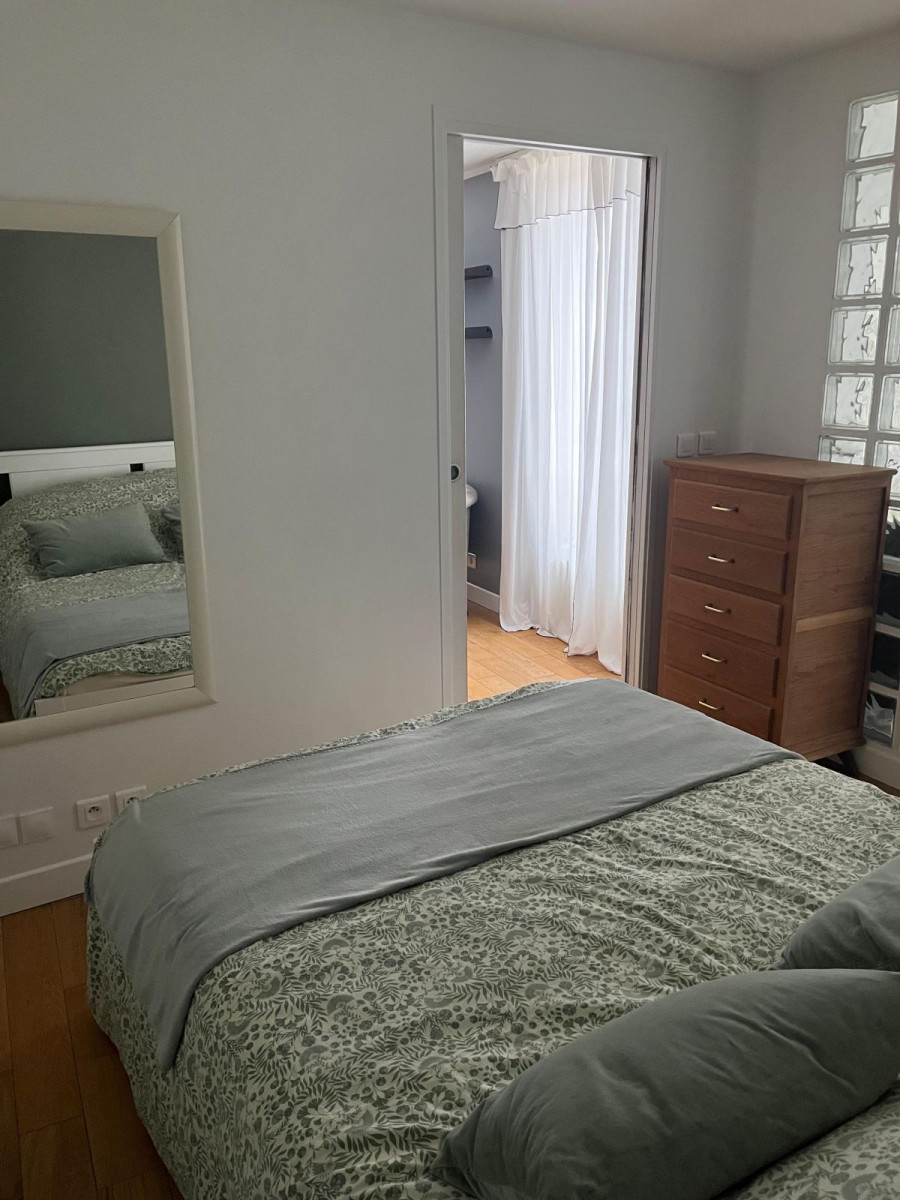 
                                                Location
                                                 Joli 2 pièces meublé à Charenton-le Pont (94220)