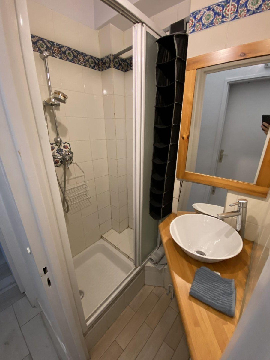 
                                                Location
                                                 Joli 2 pièces meublé de 36 m² sur cour