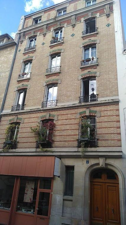 
                                                Location
                                                 Joli 2P lumineux 50 m2 proche Buttes Chaumont