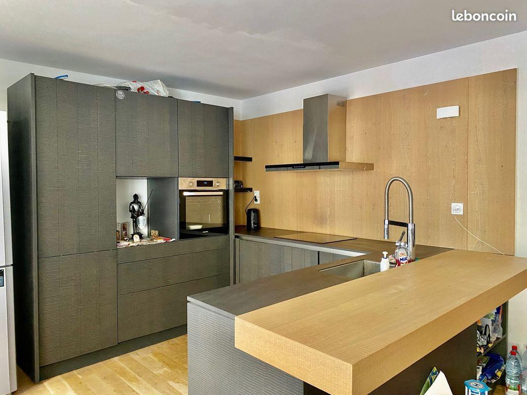 
                                                Location
                                                 Joli 3 pièces avec terrasse