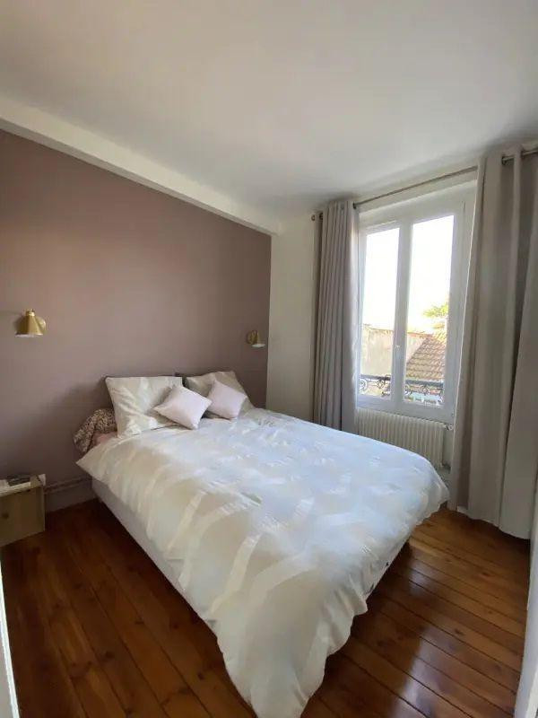 
                                                Location
                                                 Joli 3 pièces, lumineux, traversant, calme
