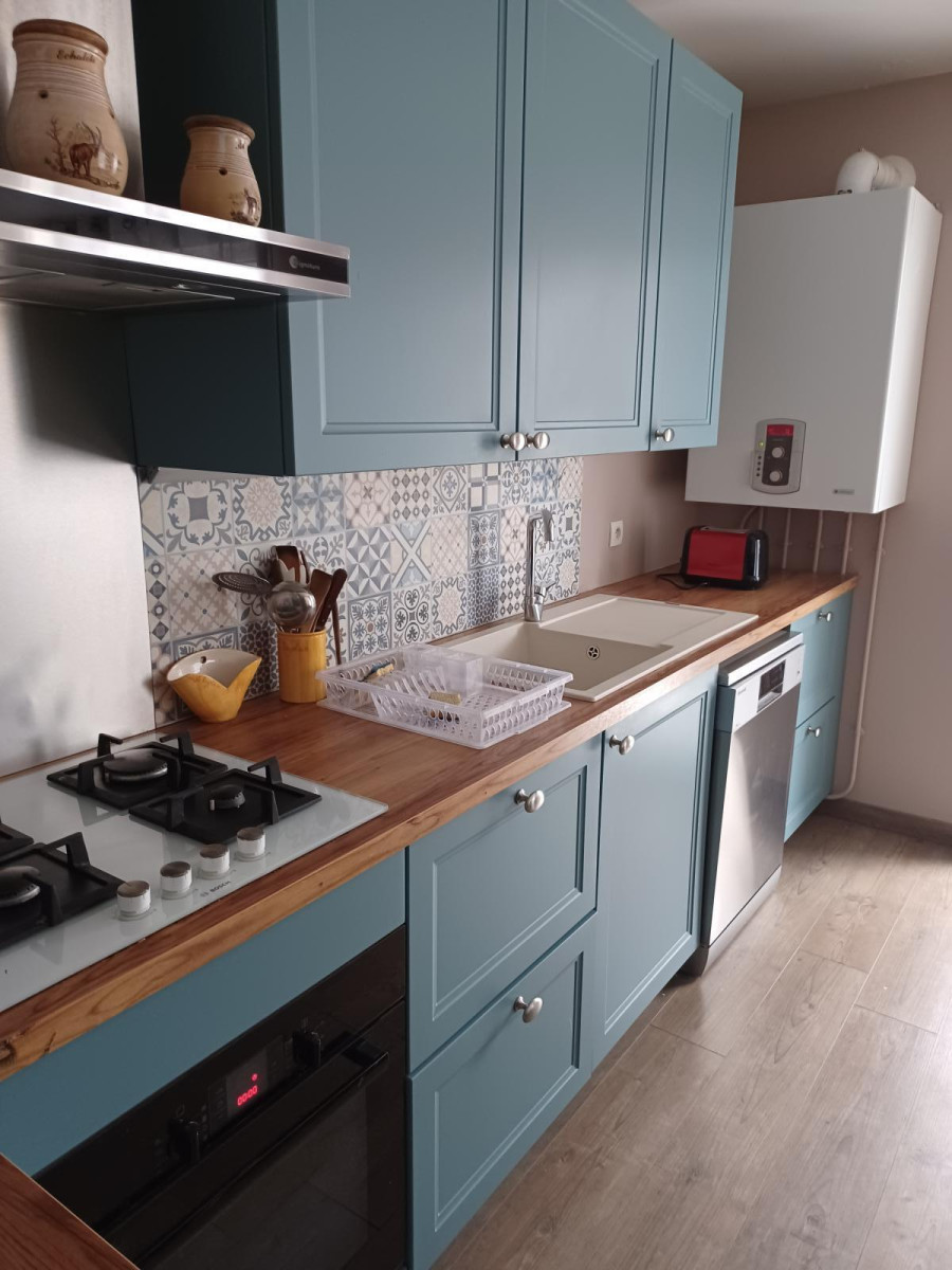 
                                                Location
                                                 Joli 3 pièces meublé  calme  et très bien équipé